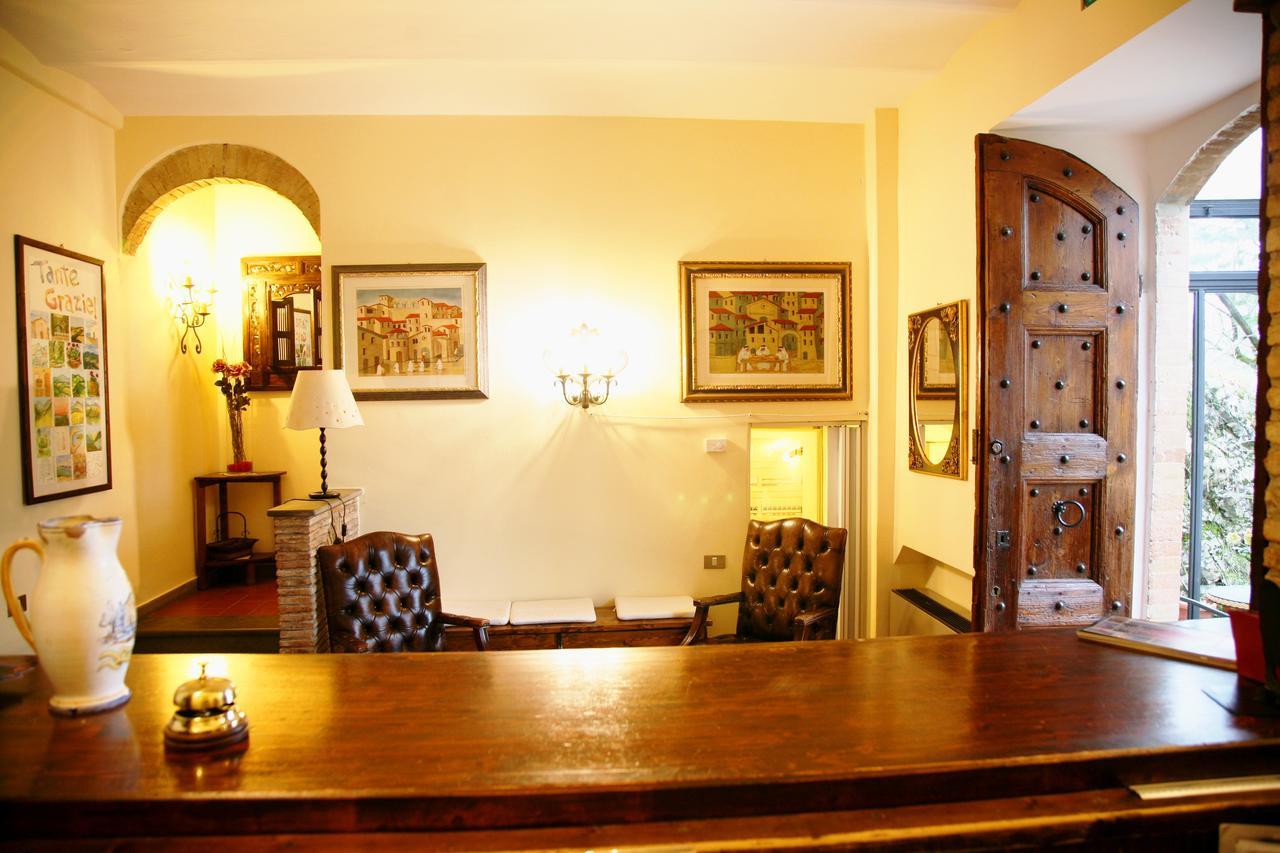 Castello Cortevecchio 구비오 외부 사진