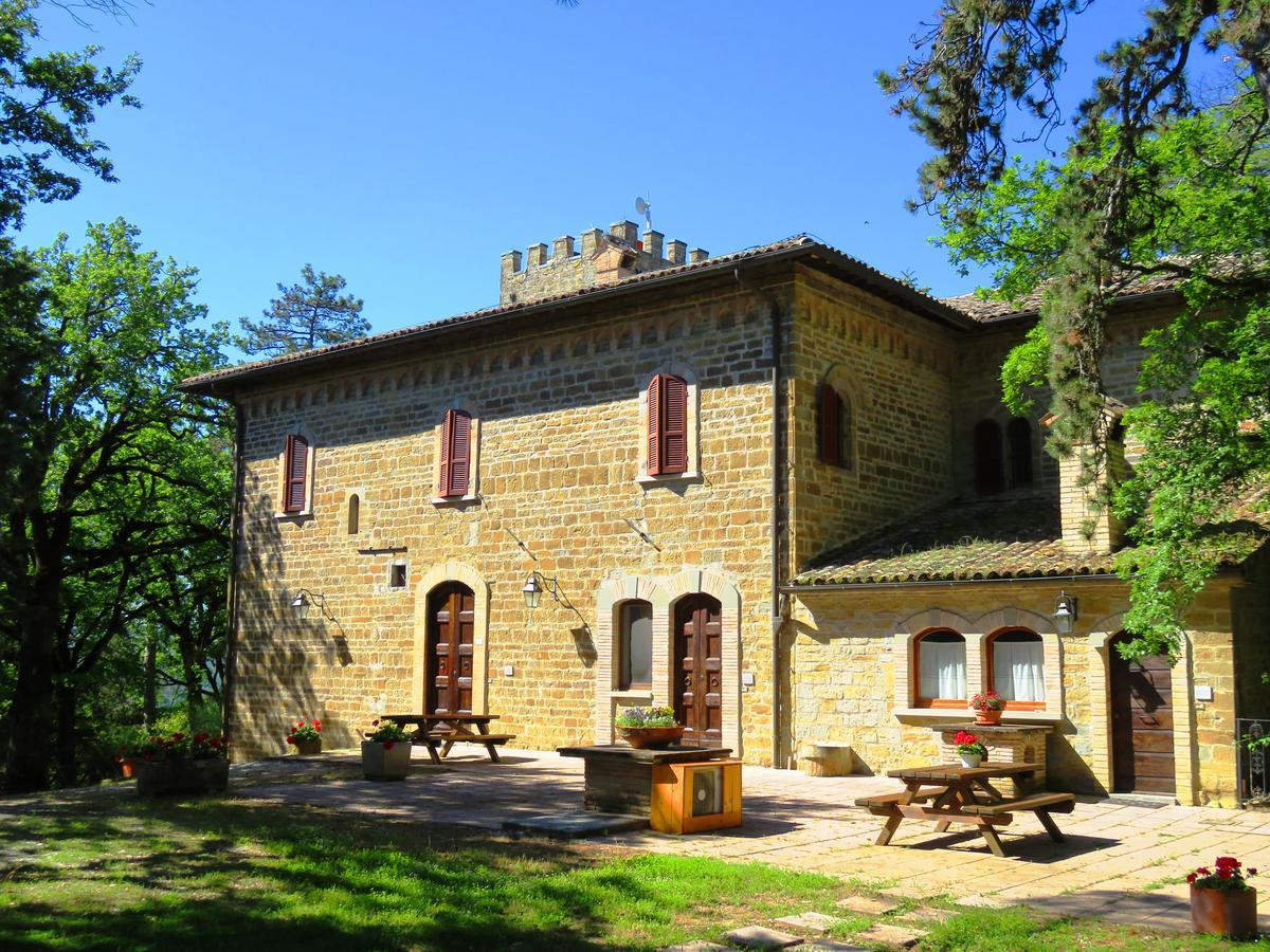 Castello Cortevecchio 구비오 외부 사진